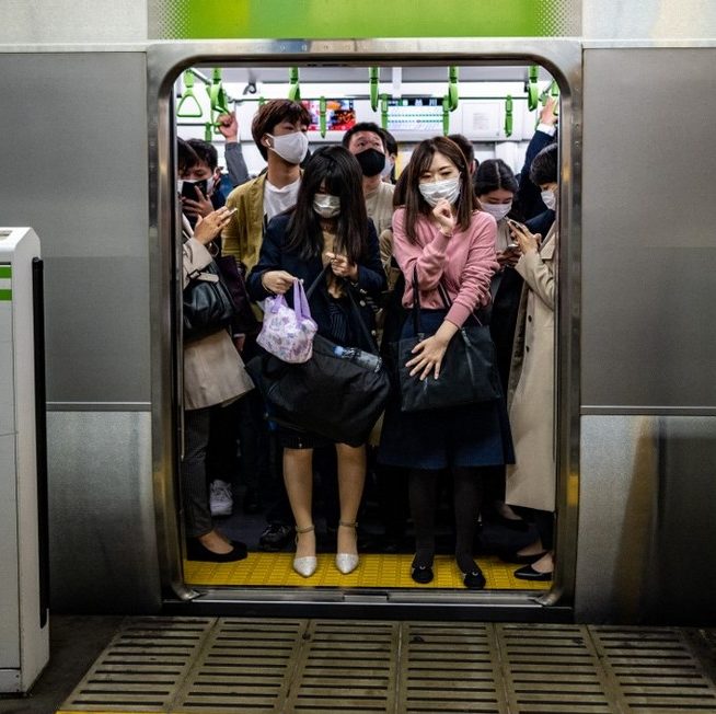 Governadores de Tóquio querem restrições mais duras para barrar ômicron
