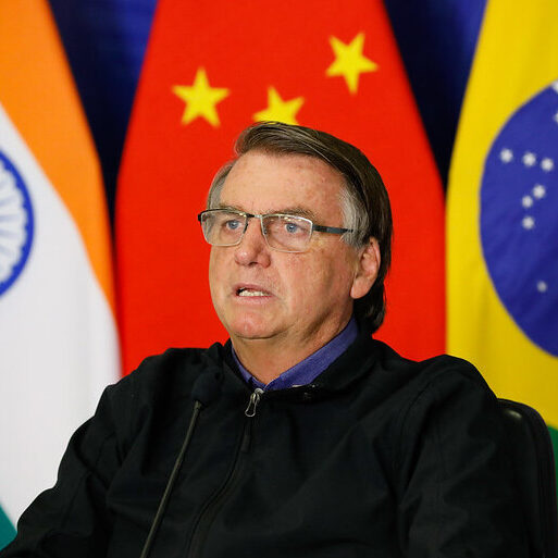 Bolsonaro pede reforma da ONU e FMI durante cúpula dos Brics