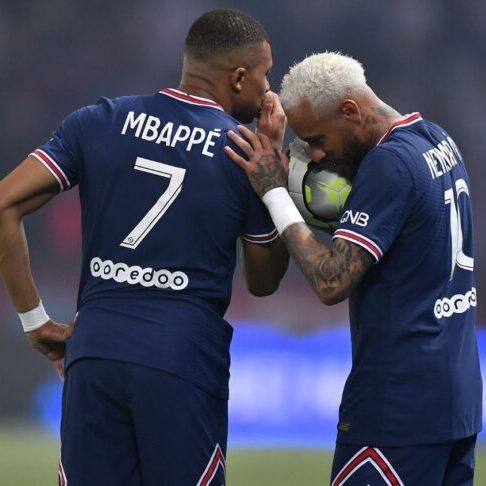 PSG marca reunião após desavenças entre Neymar e Mbappé