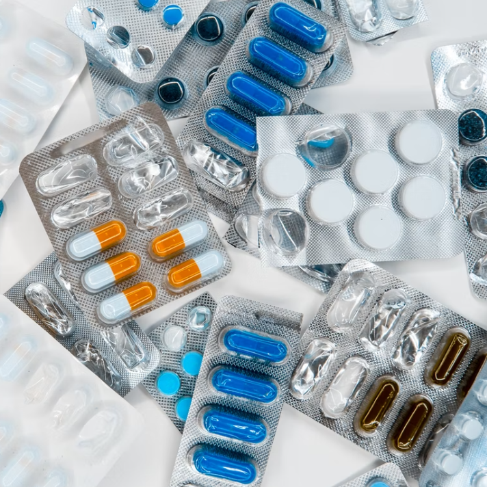 Sociedade de Toxicologia é contra medicamentos fora da farmácia